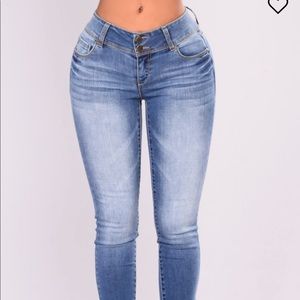 Everyday skinny jeans Fashion Nova size 3